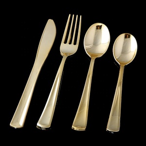Juego de Cubiertos Desechables de Plástico Dorado SOTON con Diseño de Encaje, Cuchillo, Tenedor y Cuchara Resistentes, Aptos para <span class=keywords><strong>Alimentos</strong></span>, Material PS, para Bodas - Product Image 1