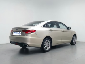 Voiture <span class=keywords><strong>berline</strong></span> d'occasion Geely Emgrand GL 1.8L manuelle 2017, essence, conduite à gauche, pour l'exportation au Nigeria et au Ghana - Product Image 2
