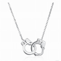 Collier en perles de bambou Lele Jewelry, style tendance et élégant, inspiré des célébrités d'Internet, avec pendentif cadenas et menottes, doux et frais, pour femme