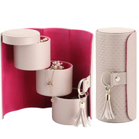 Boîte de rangement de bureau multicouche de luxe légère Organisateur de bijoux en cuir portable pour boucles d'oreilles, colliers, gaufrage, impression