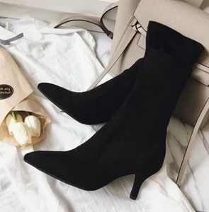 รองเท้าบูทข้อเท้าสไตล์เรโทรสำหรับฤดูใบไม้ร่วงและฤดูหนาว รองเท้าส้นสูงสำหรับผู้หญิง ดีไซน์ปลายแหลม ส้นบาง ทันสมัยและมีสไตล์ - Product Image 5