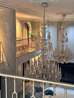 Lustre LED moderne personnalisé en forme de bougie, grand luminaire suspendu en métal de luxe avec verre et cristal pour hall de villa