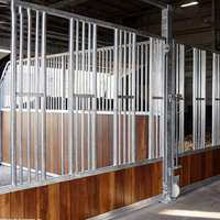 Abri pour chevaux portable de luxe, très demandé, avec toit en acier galvanisé de 28 mm d'épaisseur, préfabriqué pour l'élevage équin