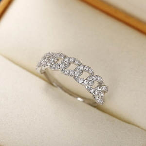 Anello Unisex con Catena e Zirconi Minimalisti, Gioiello da Dito alla Moda per Uso Quotidiano - Product Image 6