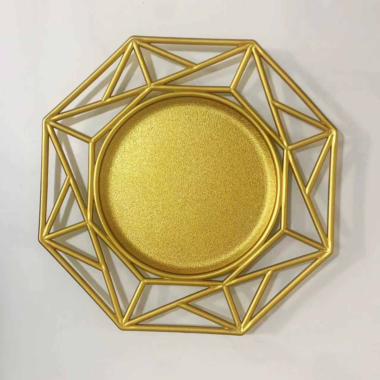 Double-sided spray paint gold