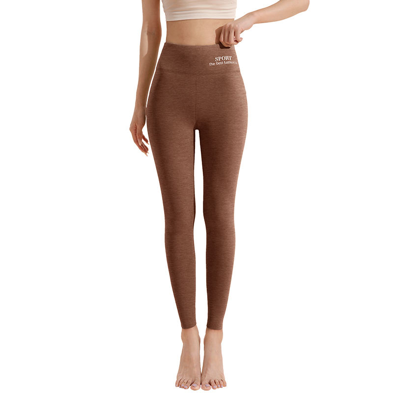 สีน้ำตาล