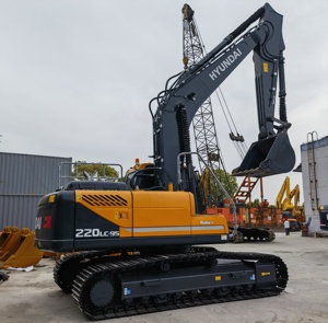 Excavadora sobre orugas usada Hyundai 220lc-9s de excelente calidad Hyundai 220lc-9s con buen motor a la venta - Product Image 3