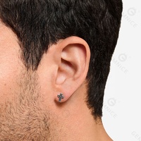 Gemnel 925 grosir emas 18k desain terbaru terlaris kancing telinga set anting-anting pria hitam silang