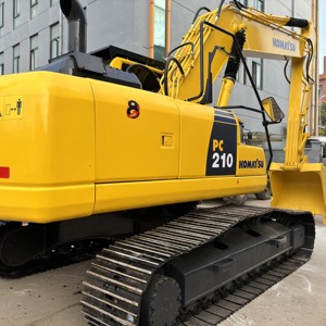 Excavadora Usada Komatsu PC210 en Buen Estado, Pocas Horas de Trabajo, Rendimiento Perfecto, Asequible, Duradera, Envío Rápido a Todo el Mundo - Product Image 1