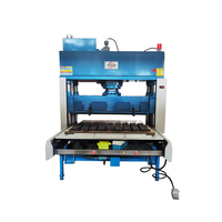 Presse hydraulique automatique pour panneaux sphériques