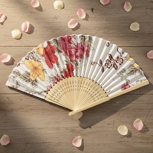 Abanico de Mano Plegable de Bambú Portátil Promocional al por Mayor, Abanico de Madera Personalizado para Regalo o Souvenir Artesanal de Bambú - Product Image 6