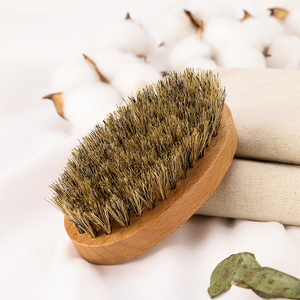 Cepillo para <span class=keywords><strong>Barba</strong></span> de cerdas de jabalí para <span class=keywords><strong>hombre</strong></span> al por mayor nueva herramienta de limpieza antiestática de Color madera natural con mango de madera de haya - Product Image 5