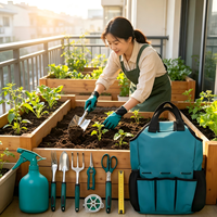 Bolsa de lona de montaje manual para guardar herramientas de jardinería. Múltiples herramientas están integradas en la bolsa de lona.