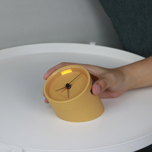 ساعة منبه بمؤشر للأطفال على مدار الساعة بجانب السرير للأطفال تصميم بسيط عملي قابل لإعادة الشحن ساعة منبه على ضوء الليل - Product Image 2