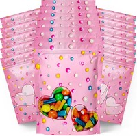 Op maat gemaakte hartvormige staande zipzakken, vochtbestendig en hersluitbaar, voor snoepverpakkingen zoals gummies en snacks.
