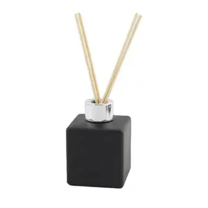 50ml 100ml 150ml Black Aluminium Cap And Rattan For Square Diffuser Home