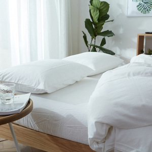 Beddengoedset Synthetische Vezel Geborstelde Stof Wit Aanpasbaar Vierdelig Dekbedovertrekset voor Hotel en Gastgezin - Product Image 3