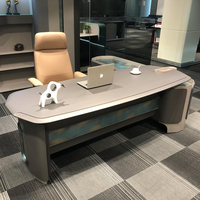 Nouveau mobilier de bureau personnalisé moderne de luxe commercial marron en forme de L pour patron de bureau général