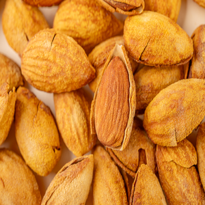 Almendras Orgánicas Premium de California |   Frutos Secos Enteros Tostados Sin OGM al por Mayor para Hornear y Comer - Product Image 2
