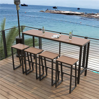 Moderner hoher Tisch im Strandstil und Barhocker-Set für Restaurant Caféen mit hölzerner Tischplatte und Metallbeinen