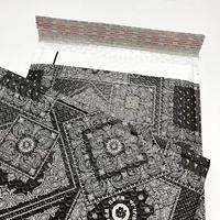 Sacs d'expédition matelassés en PE co-extrudé imprimés sur mesure avec motif intégral, design bandana vintage pour accessoires vestimentaires