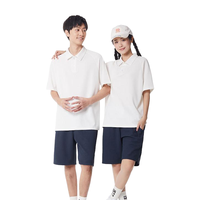 Polo unisexe décontracté minimaliste 230 g/m² en coton piqué respirant, col à revers, manches courtes, personnalisable avec logo, haut basique