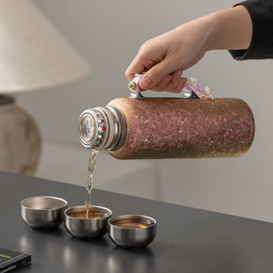 Titanium <b>Thermos</b> With Temperature Display 12-24 Hours Insulation Office <b>Tea</b> Kettle Hand Grip Design - Product Image 4