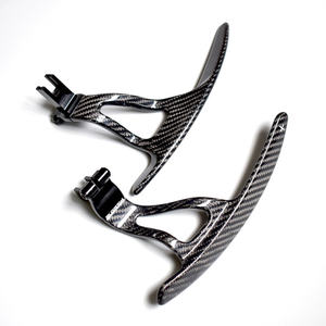 Palettes de changement de vitesse en fibre de carbone personnalisées pour Nissan <span class=keywords><strong>GTR</strong></span> R35 <span class=keywords><strong>R36</strong></span> CBA DBA modèle d'accessoires de volant en cuir de style sport - Product Image 4