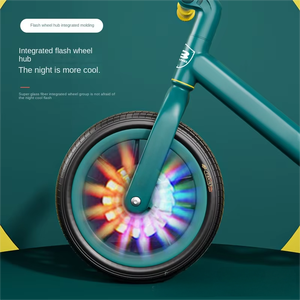 Vélo d'équilibre personnalisé de 12 pouces pour enfants fabriqué en fibre de verre et nylon durable avec fourche en alliage d'aluminium, d'acier et de magnésium - Product Image 3