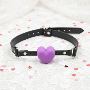BDSM 2026 Gag en cuir souple en forme de cœur à bouche ouverte, plug buccal en silicone pour jeux de soumission sexuels pour les amoureux - Product Image 1