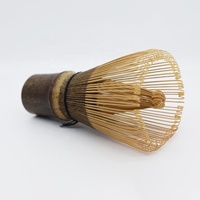 Fouet à Matcha Chasen Fait Main en Bambou Foncé Violet et Marron avec Logo Personnalisé – Vente en Gros
