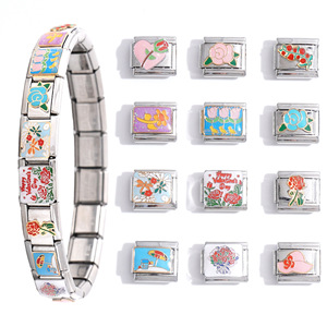 Pulsera Modular Italiana de Acero Inoxidable con Baño de Oro de 18K y Diseño de Flor para Mujer, Regalo, Joyería, Accesorio - Product Image 1