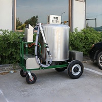 Chariot d'alimentation automatique pour bétail en acier inoxydable antirouille avec agitation et décharge par pression