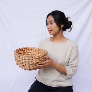 ตะกร้าหวายน้ำธรรมชาติทำมือ MOKU ทรงกลม สำหรับจัดเก็บของตกแต่งบ้านสไตล์เรียบง่าย เป็นมิตรกับสิ่งแวดล้อม เหมาะสำหรับห้องครัว ห้องน้ำ - Product Image 3