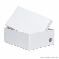 Emballage de boîte à chaussures personnalisé, écologique, recyclable, boîtes en papier rectangulaires de luxe, poignée à œillets métalliques, emballage cadeau pour baskets