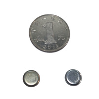 Prix usine forme personnalisée N35 aimant en néodyme matériaux magnétiques latéraux unipolaires Type permanent d'échantillon gratuit