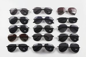<span class=keywords><strong>Gafas</strong></span> <span class=keywords><strong>de</strong></span> <span class=keywords><strong>Sol</strong></span> Polarizadas para Hombre, Estilo Mixto, Venta al por Mayor, Moda, Estilo <span class=keywords><strong>de</strong></span> Fábrica, <span class=keywords><strong>Gafas</strong></span> <span class=keywords><strong>de</strong></span> <span class=keywords><strong>Sol</strong></span> Económicas - Product Image 3