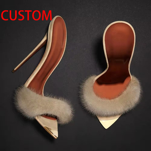 Mules di Lusso Personalizzate con Pelliccia Soffice e Tacco in Piuma per Donne, Sandali Sexy con Tacco a Spillo - Product Image 1
