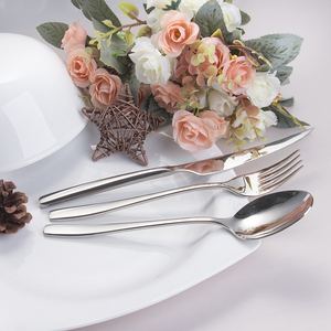 Giá cả cạnh tranh thanh lịch cao cấp thép không gỉ 18/10 Bạc <span class=keywords><strong>Fork</strong></span> Knife <span class=keywords><strong>Spoon</strong></span> <span class=keywords><strong>Set</strong></span> cho bữa ăn tối - Product Image 3