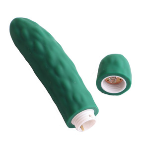 Vibromasseur réaliste en silicone pour les fruits et légumes pour femmes Masseur de baguette Av Masturbation Mini Vibration Aubergine Sexy Vibromasseur - Product Image 5