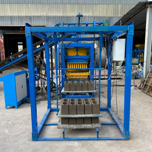 Machine de moulage de blocs de béton entièrement automatique QT4-15, machine hydraulique à briques, machine à briques <span class=keywords><strong>creuses</strong></span> en ciment à économie d'énergie - Product Image 4
