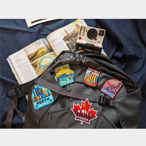 Écussons brodés personnalisés avec logo OEM, paillettes, <span class=keywords><strong>feutre</strong></span> <span class=keywords><strong>luminescent</strong></span>, chenille thermocollante pour vêtements et chapeaux - Vente en gros - Product Image 5