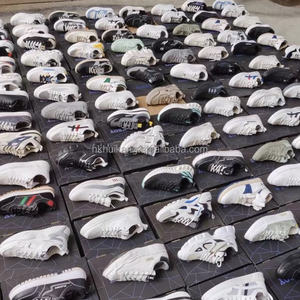 รองเท้าผ้าตาข่ายระบายอากาศคุณภาพสูงแบบสวม ไม่ลื่น สวมใส่สบายสำหรับผู้ชาย เหมาะสำหรับกิจกรรมกลางแจ้ง รับผลิตตามสั่งขายส่ง - Product Image 3