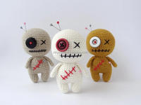 Poupées Voodoo Personnalisées en Usine, Poupée Voodoo Fétiche Moche Faite à la Main, Porte-clés au Crochet, Poupée Voodoo en Peluche au Crochet Mignonne et Effrayante