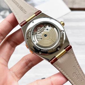 Montre automatique mécanique de sport de luxe haut de gamme pour homme Forsining avec affichage diamant et aiguilles lumineuses dorées - Product Image 6