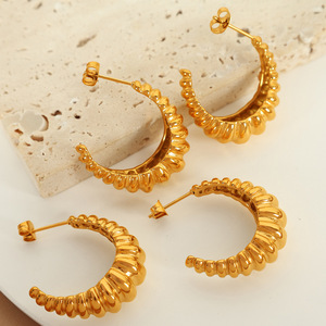 <b>Cuff</b> <b>Earrings</b> Gold C-Shaped Geometric Hoop For Women Fashion Jewelry - Product Image 1