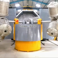 Machine de moulage rotatif industrielle semi-automatique à trois bras biaxiale en acier doux, durable et de qualité assurée