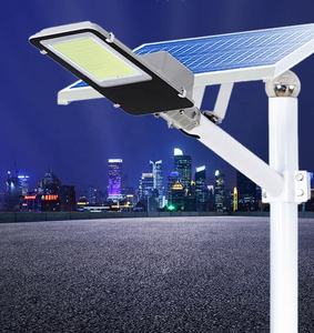 Lampadaire solaire super lumineux 200w 400w 600w 800w aluminium étanche lampe solaire led extérieure - Product Image 6