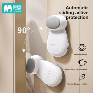 Tope de puerta de bambú antipellizco automático <span class=keywords><strong>Bloqueador</strong></span> de puerta seguro para bebés con dispositivo anticolisión Clip de hueco de puerta para niños - Product Image 5
