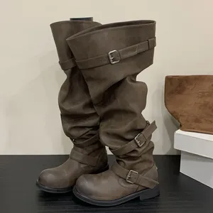 <span class=keywords><strong>Nuovo</strong></span> <span class=keywords><strong>Design</strong></span> Stivali Sopra il Ginocchio da Donna con Punta Rotonda, Stile Punk, Cinturino con Fibbia Plissettata, Tacco Basso Quadrato, Autunno Inverno - Product Image 2